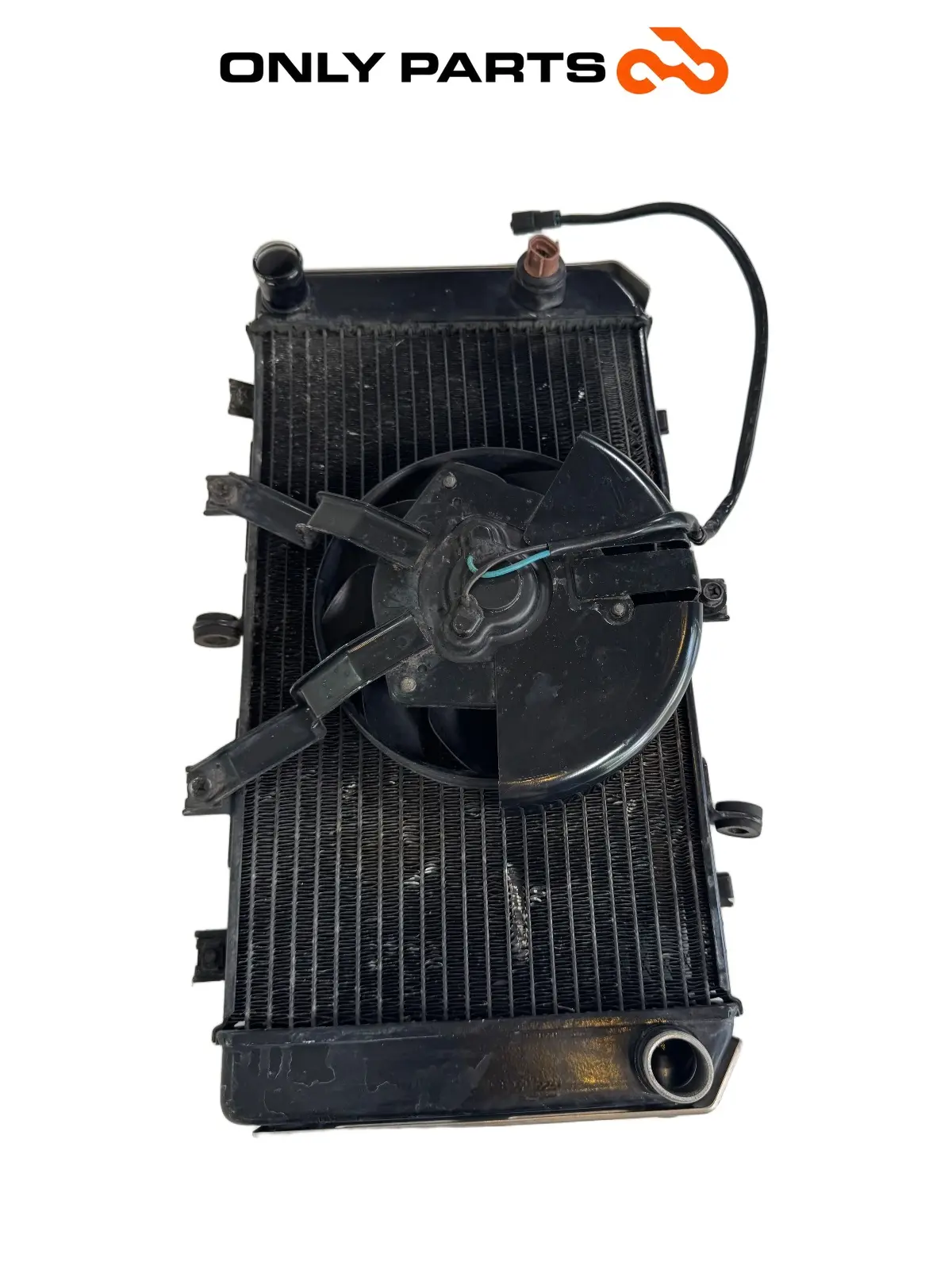 Radiatore acqua + ventola Kawasaki Z 750cc 2004 Nera usato — foto reale 7