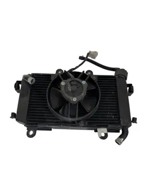 Radiatore acqua + ventola KTM Duke 200cc 2012 Arancione usato — foto reale 1
