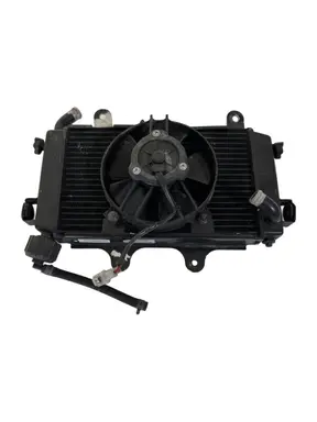 Radiatore acqua + ventola KTM Duke 200cc 2012 Arancione usato — foto reale 3