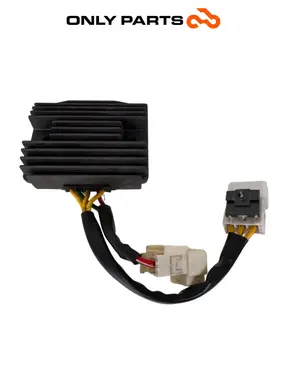Regolatore di tensione Piaggio Mp3 Yourban 300cc 2013 Bianco usato — foto reale 1