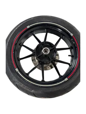 Ruota posteriore completa KTM Duke 200cc 2012 Arancione usato — foto reale 10