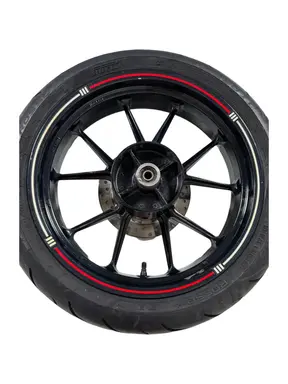 Ruota posteriore completa KTM Duke 200cc 2012 Arancione usato — foto reale 11