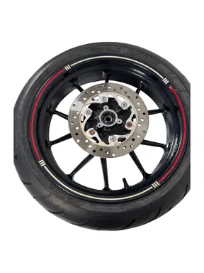 Ruota posteriore completa KTM Duke 200cc 2012 Arancione usato — foto reale 3