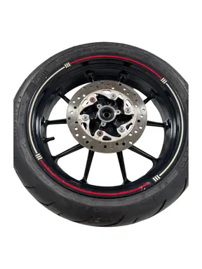 Ruota posteriore completa KTM Duke 200cc 2012 Arancione usato — foto reale 4