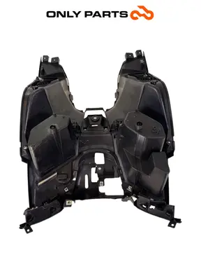 Scudo anteriore Yamaha X-max 125cc 2014 Grigio opaco usato — foto reale 8