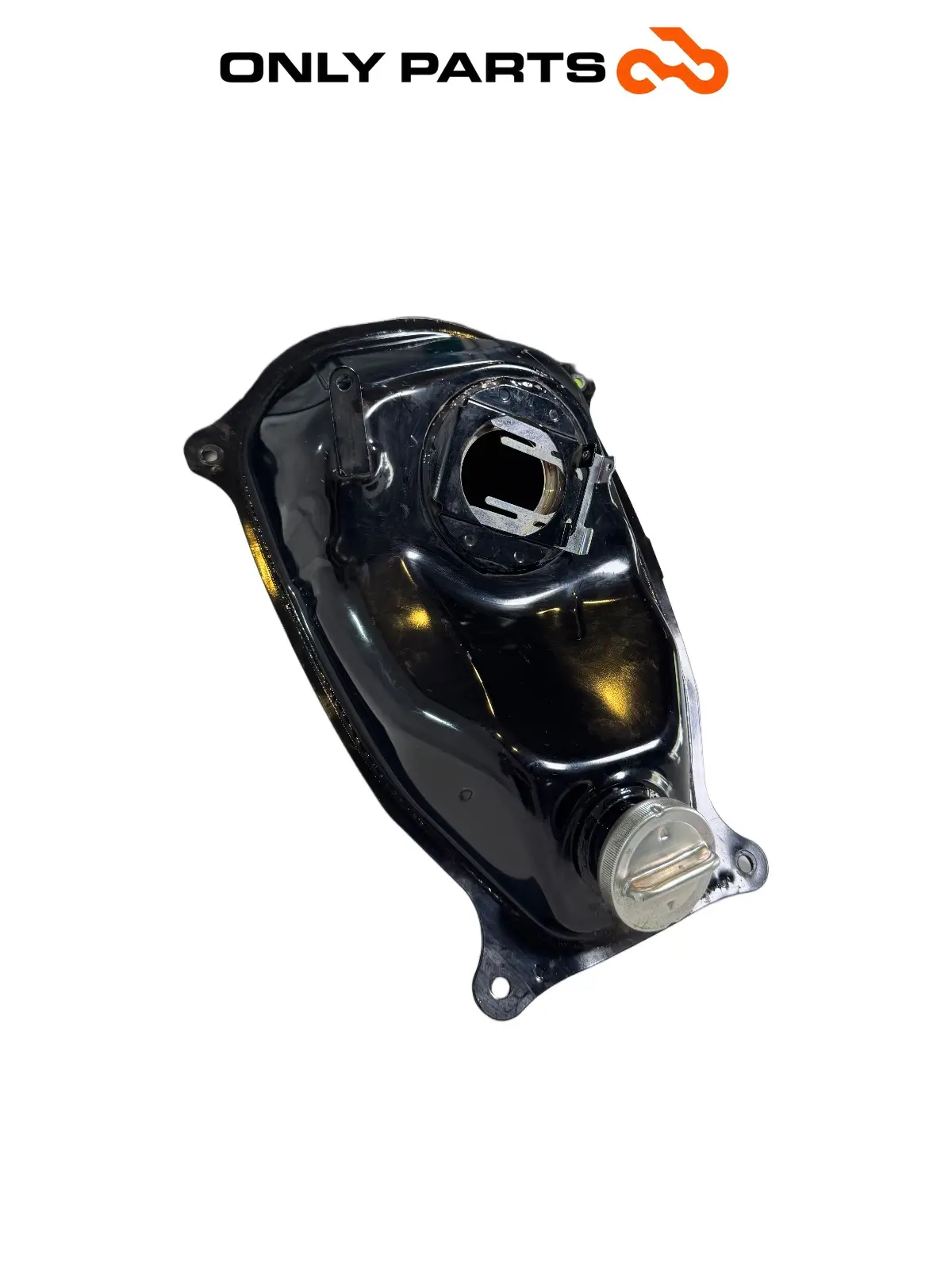 Serbatoio benzina Honda PCX 125cc 2011 Grigio usato — foto reale 5