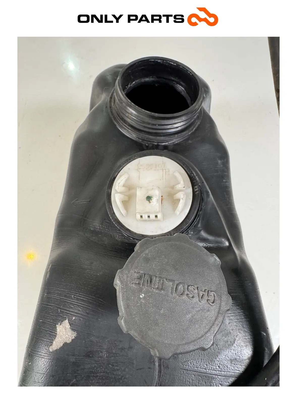 Serbatoio benzina Piaggio MP3 250cc 2009 Grigio usato — foto reale 10
