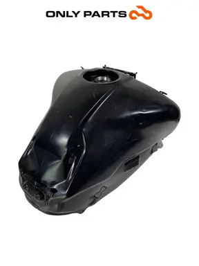 Serbatoio benzina Yamaha Tracer 900cc 2019 Nero usato — foto reale 10