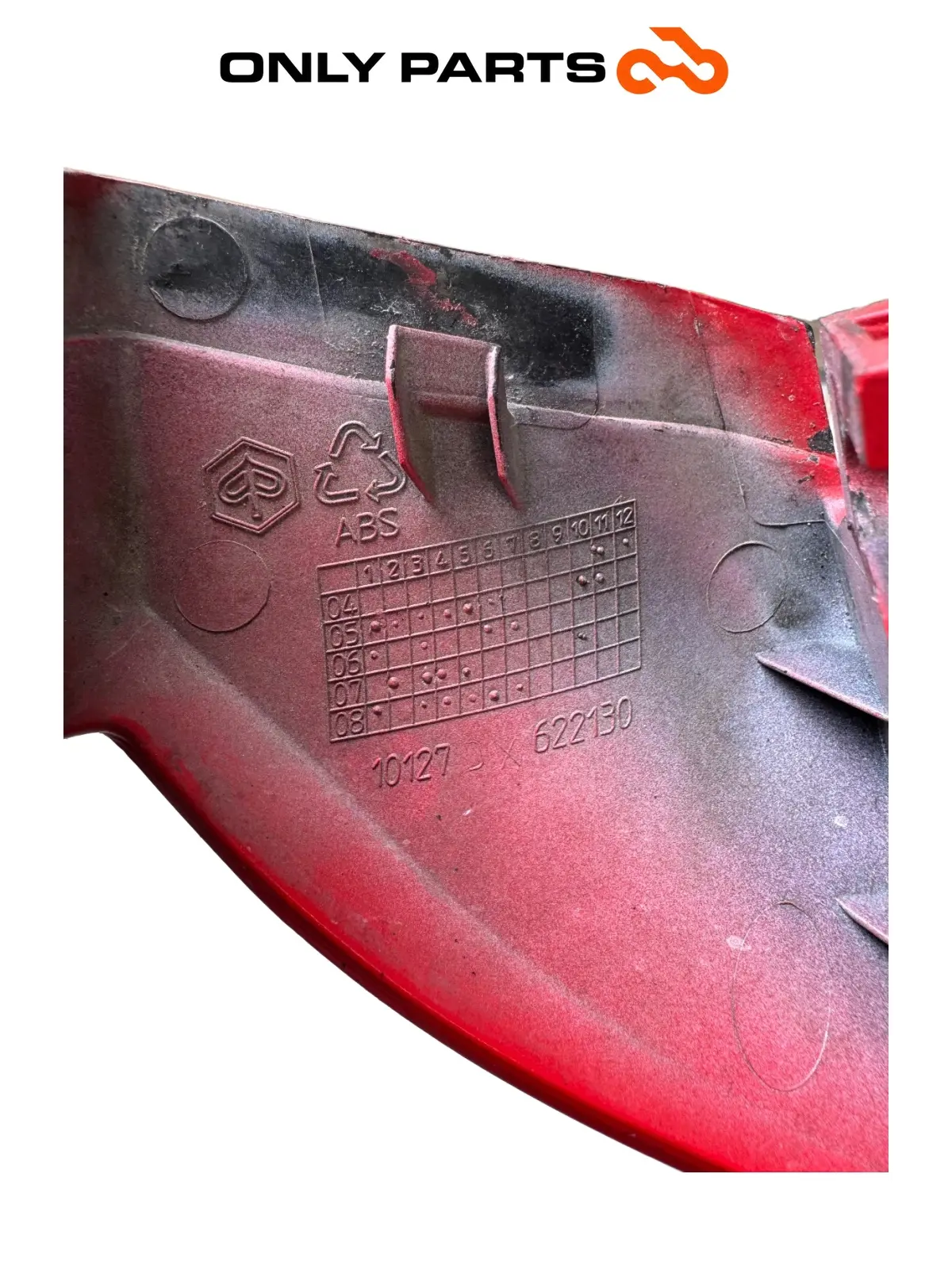 Spoiler laterale inferiore destro / sottopedana Piaggio Vespa Lx 150cc usato — foto reale 7