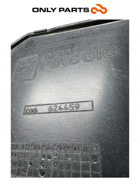 sportellino fusibile DX Piaggio MP3 250cc 2009 Grigio usato — foto reale 8