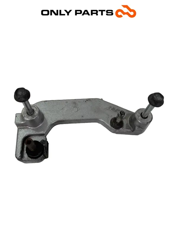STAFFA SUPPORTO PINZA FRENO A MANO SUZUKI BURGMAN 650 CC 2010 / CALIPER BRACKET — 5