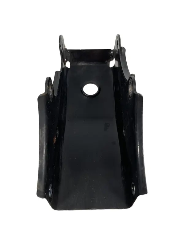 Staffa supporto motore — 5