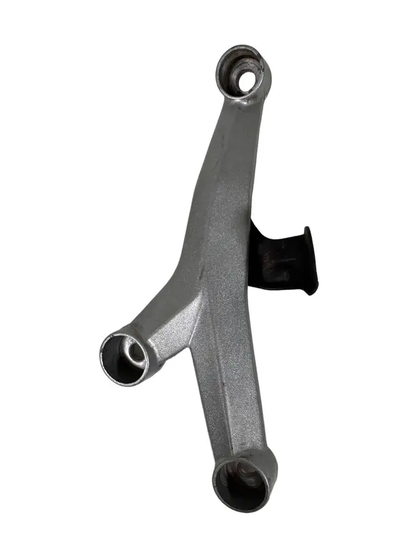 Staffa Supporto Motore SX KTM Duke 200cc Anno 2012 OEM 90103005000 — 3
