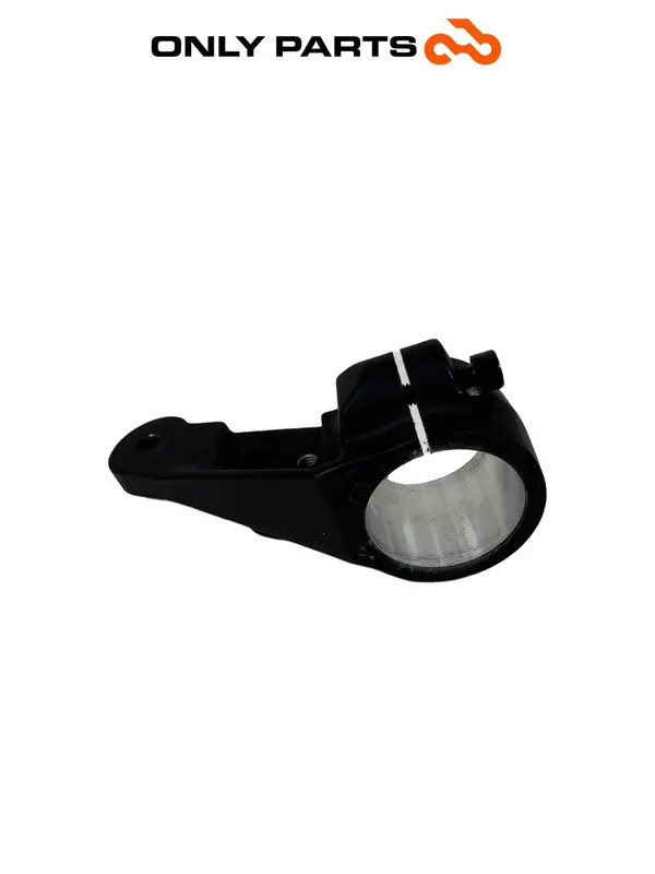 SUPPORTO FRECCIA ANTERIORE SX MOTO GUZZI V7 III SPECIAL 2019 TURN SIGNAL BRACKET — 2