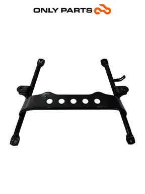 Telaietto supporto posteriore in acciaio Kymco People GTi 300 2014 (rear subframe bracket) Kymco People GTi 300cc 2014 Bianco usato — foto reale 3