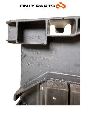 Coperchio supporto vano batteria BMW C 400 X 400cc 2020 Blu usato — foto reale 7